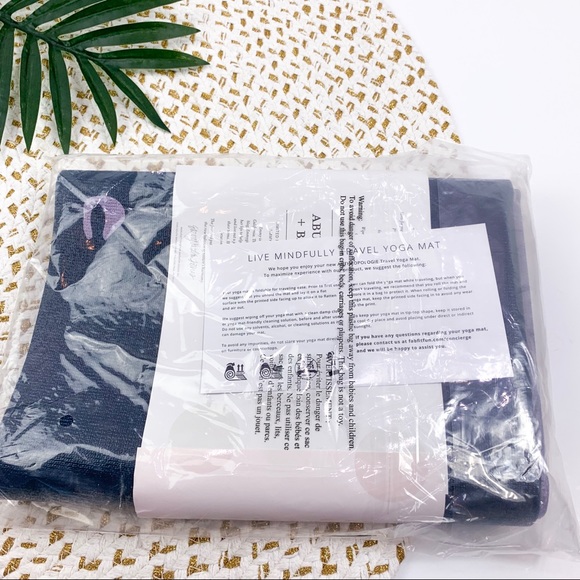 Anthropologie Travel Yoga Mat Blue Purple Motif - Picture 5 of 5
